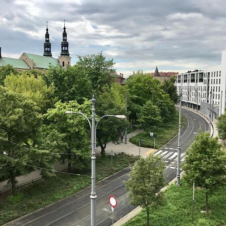 Poznan Rents - Apartamenty Stare Miasto Parking Gratis المظهر الخارجي الصورة
