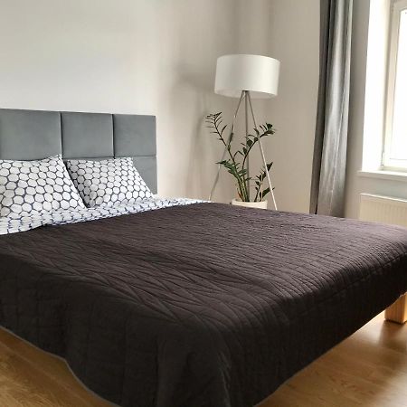 Poznan Rents - Apartamenty Stare Miasto Parking Gratis المظهر الخارجي الصورة