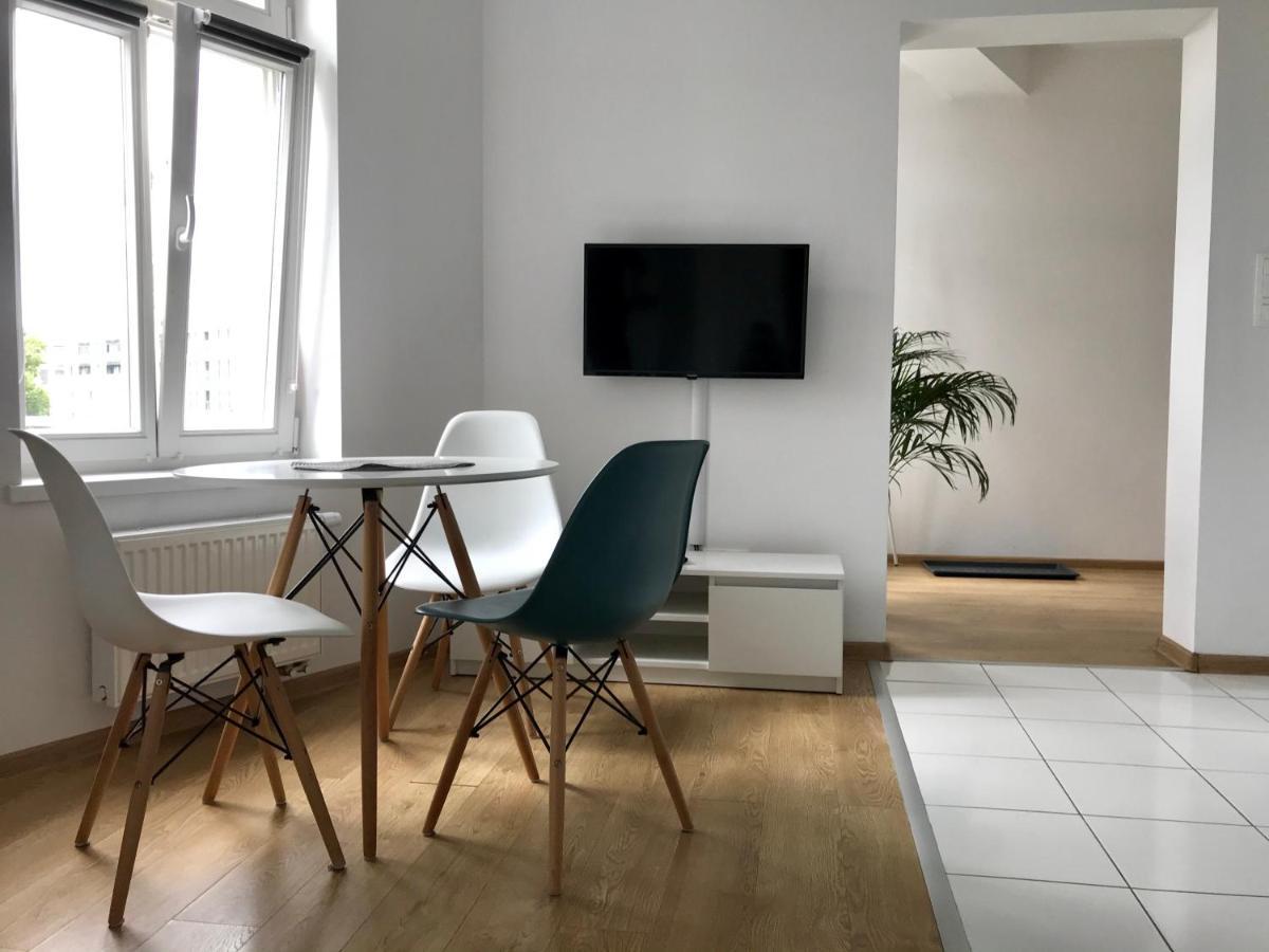 Poznan Rents - Apartamenty Stare Miasto Parking Gratis المظهر الخارجي الصورة