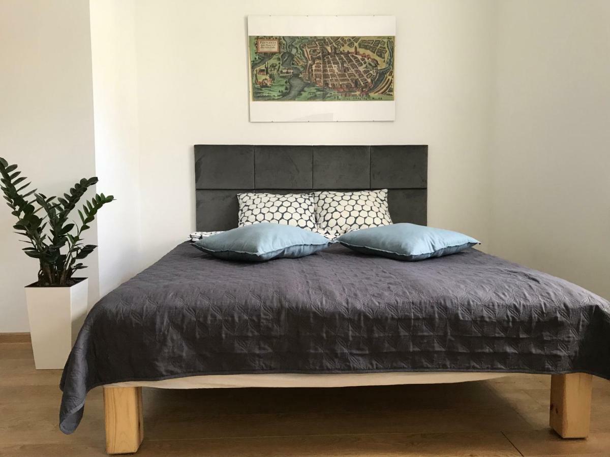 Poznan Rents - Apartamenty Stare Miasto Parking Gratis المظهر الخارجي الصورة